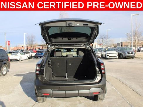 Certified 2025 Nissan Kicks S image 9