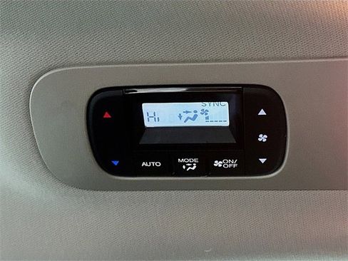 Used 2025 Honda Odyssey Touring image 25