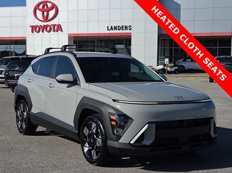 Used 2025 Hyundai Kona SEL video 1