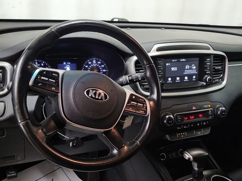 Used 2020 Kia Sorento LX w/ LX I4 Convenience Package FWD image 6