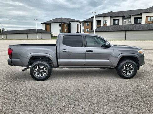 Used 2019 Toyota Tacoma SR w/ SR Convenience Package RWD image 13