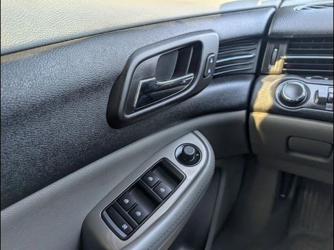 Used 2015 Chevrolet Malibu LS FWD image 17