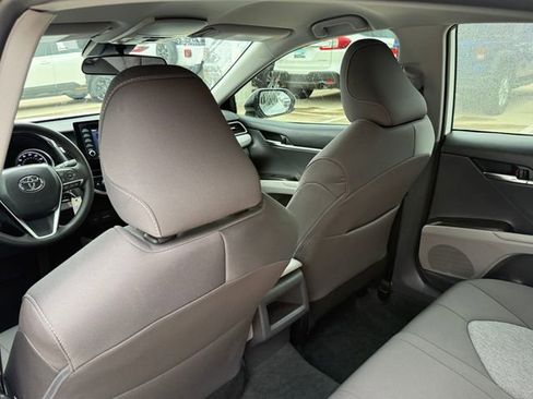 Used 2023 Toyota Camry LE FWD image 23