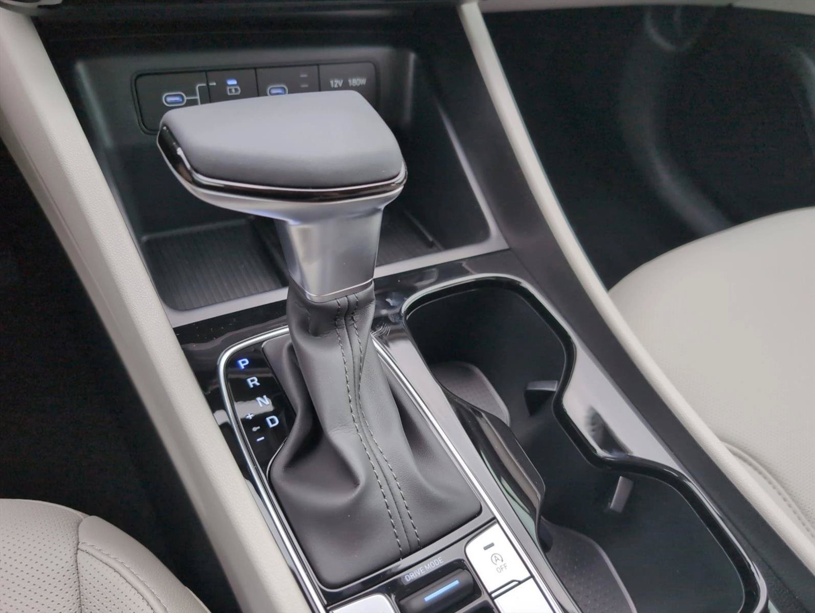 New 2026 Hyundai Tucson SEL FWD image 18