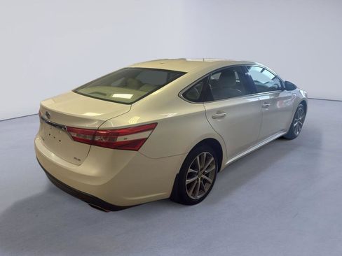 Used 2015 Toyota Avalon XLE Touring image 7