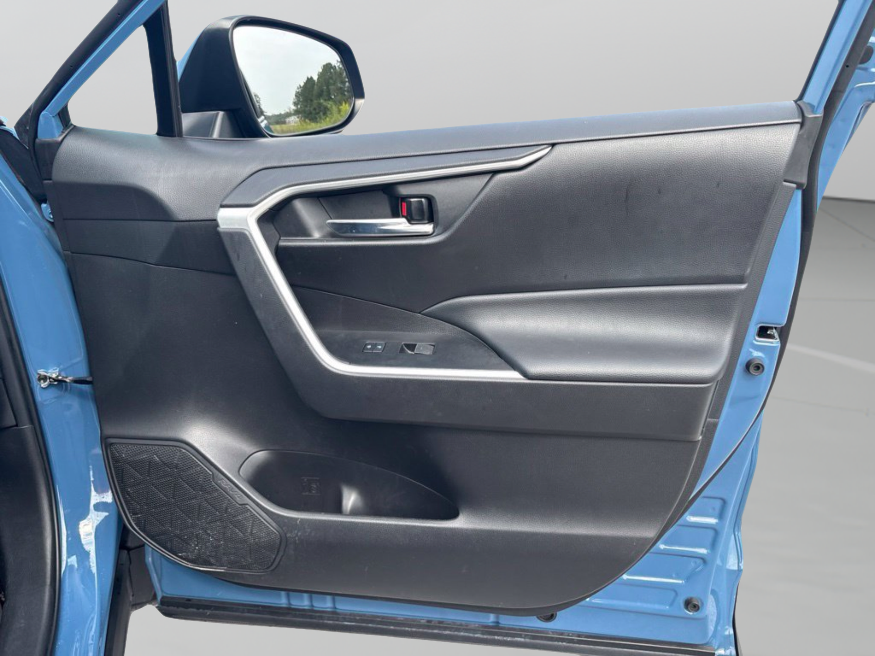 Certified 2023 Toyota RAV4 AWD Hybrid image 15
