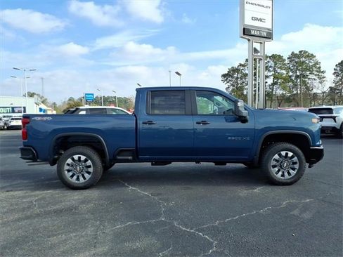 New 2026 Chevrolet Silverado 2500 Custom image 4