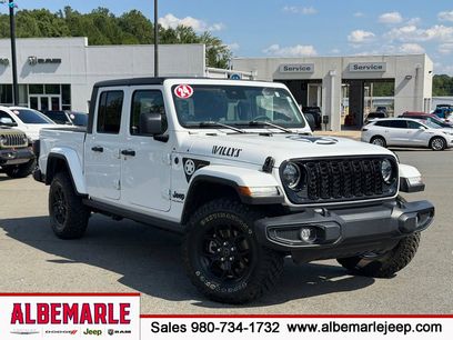 Used 2024 Jeep Gladiator Sport