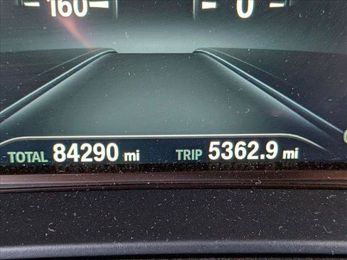 Used 2018 BMW 530i RWD image 10