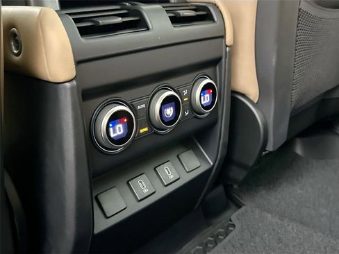 Certified 2026 Land Rover Defender 110 X-Dynamic SE AWD/4WD image 27