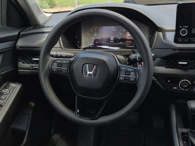 Used 2025 Honda Accord SE image 18