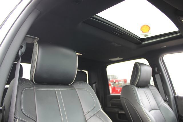 Used 2020 RAM 2500 Limited AWD/4WD image 33