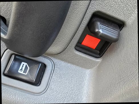 Used 2020 Chevrolet Express 2500 image 20