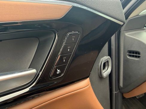 Certified 2025 Acura MDX w/ Technology Package image 19