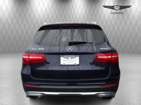 Used 2019 Mercedes-Benz GLC 300 4MATIC image 4