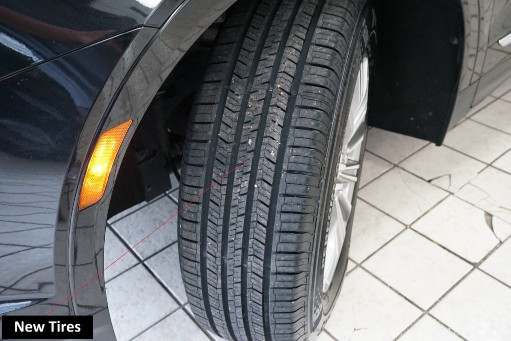 Used 2018 Cadillac XT5 Luxury AWD/4WD image 10