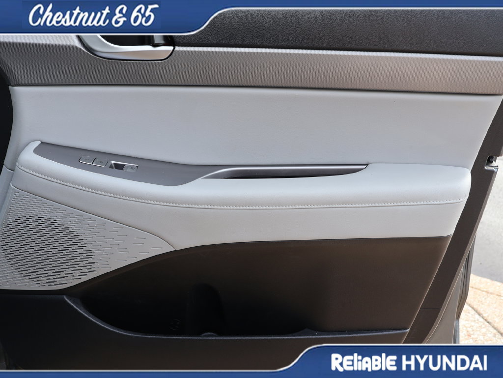 Used 2022 Hyundai Palisade SEL w/ Premium Package FWD image 8