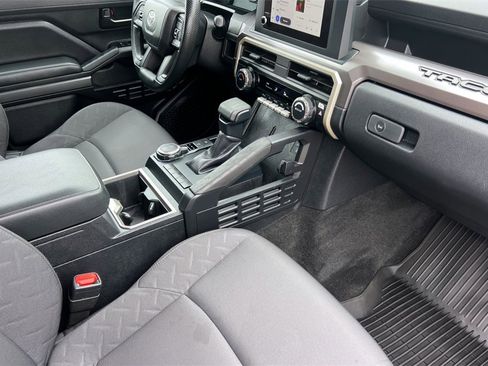 Certified 2024 Toyota Tacoma SR5 image 19