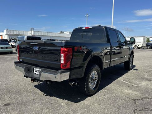 Used 2022 Ford F250 XLT w/ XLT Premium Package AWD/4WD image 6