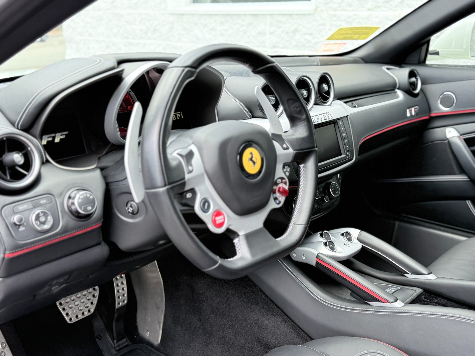 Used 2012 Ferrari FF AWD/4WD image 11