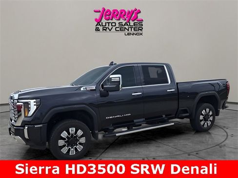 Used 2024 GMC Sierra 3500 Denali w/ Denali Reserve Package image 2