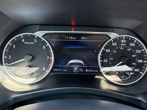 Used 2024 Nissan Sentra SV FWD image 15