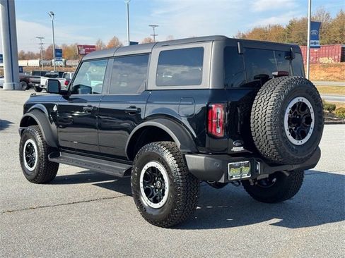 New 2025 Ford Bronco Outer Banks w/ Sasquatch Package image 5