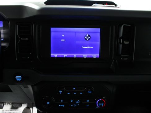 Used 2022 Ford Bronco Big Bend image 22