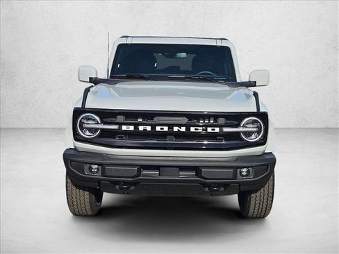 New 2026 Ford Bronco Outer Banks image 5