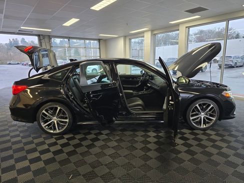Used 2022 Honda Civic Touring image 19