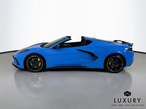 Used 2021 Chevrolet Corvette Stingray Premium Cpe w/ Z51 Performance Package RWD image 9