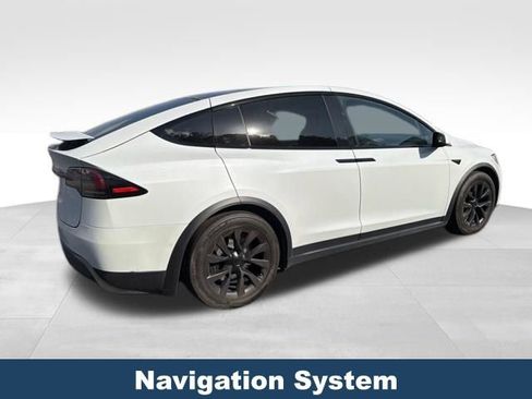 Used 2022 Tesla Model X image 6