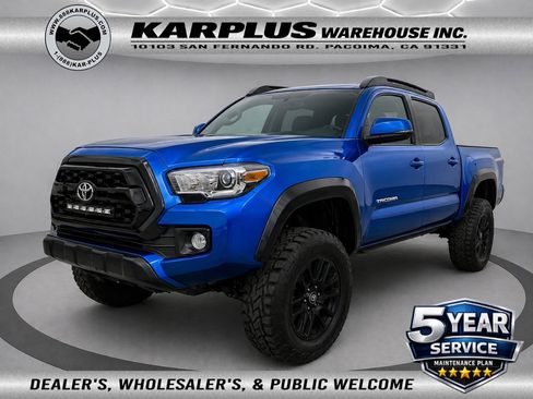 Used 2017 Toyota Tacoma TRD Off-Road AWD/4WD image 1