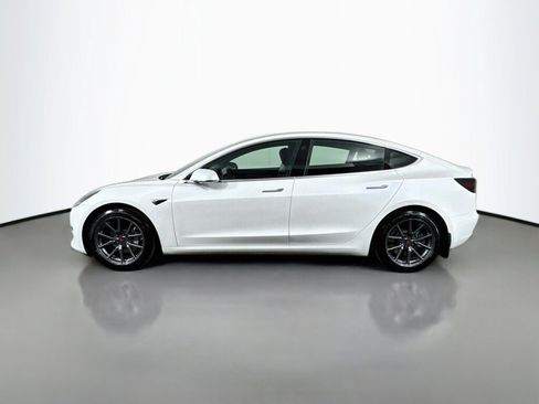 Used 2019 Tesla Model 3 Standard Range Plus RWD image 2