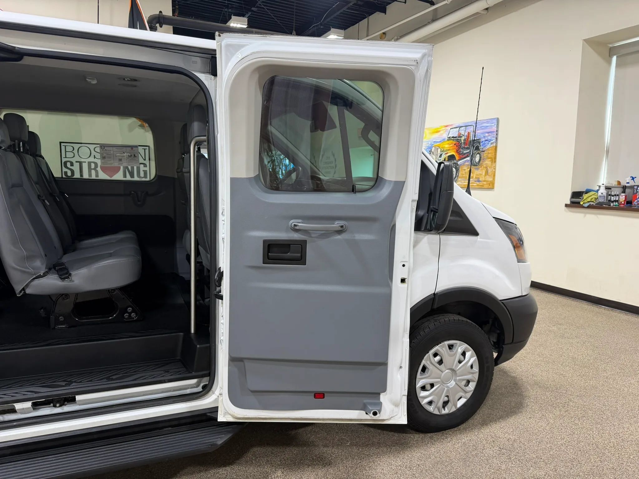 Used 2019 Ford Transit 350 XL RWD image 24