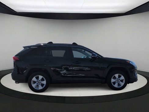 Used 2020 Toyota RAV4 XLE w/ Convenience Package AWD/4WD image 9