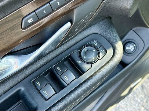 Used 2020 GMC Terrain Denali w/ Denali Premium Package image 30