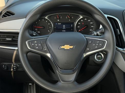 Certified 2024 Chevrolet Equinox LT image 13