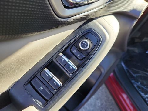 Used 2019 Subaru Forester Limited image 12