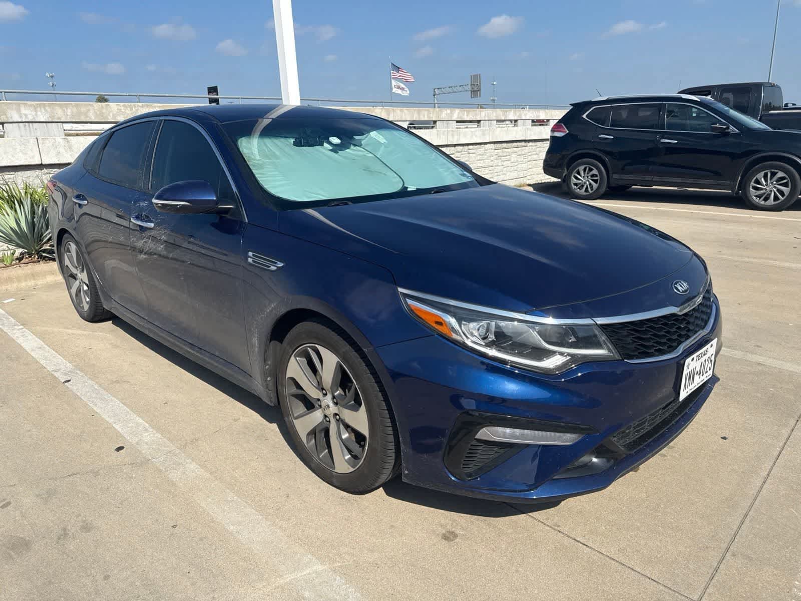 Used 2019 Kia Optima S FWD image 2