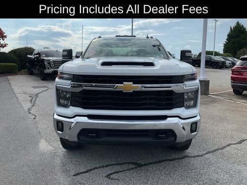 Used 2026 Chevrolet Silverado 2500 LT w/ Safety Package AWD/4WD image 2