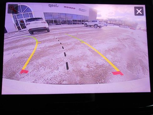 Used 2023 Jeep Grand Cherokee L Limited image 10