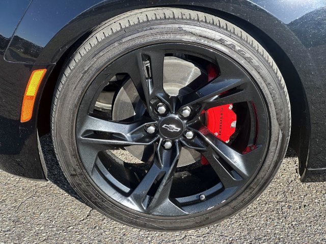 Certified 2022 Chevrolet Camaro LT w/ RS Package RWD image 10