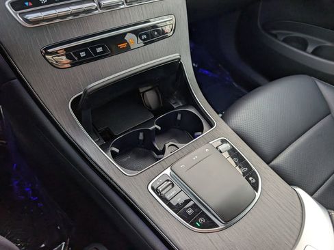 Certified 2022 Mercedes-Benz GLC 300 4MATIC image 17