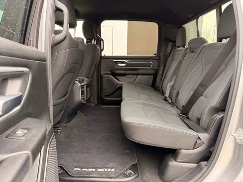 Used 2021 RAM 1500 Big Horn image 32