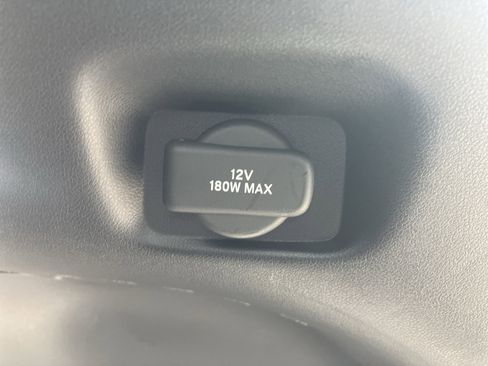 Used 2023 Honda HR-V LX image 13