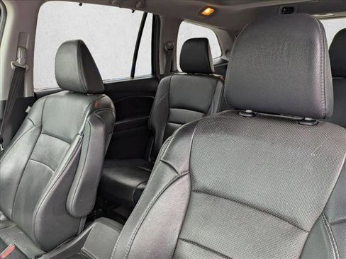 Used 2017 Honda Pilot Elite image 13
