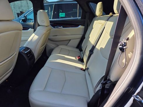 Used 2019 Cadillac XT5 Premium Luxury FWD image 12