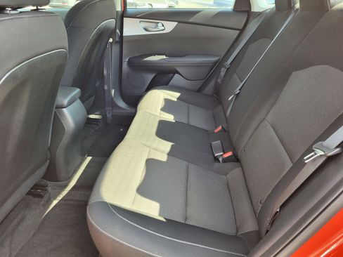 Used 2023 Kia Forte LXS image 11