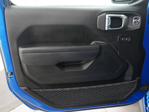 Used 2023 Jeep Gladiator Sport image 21